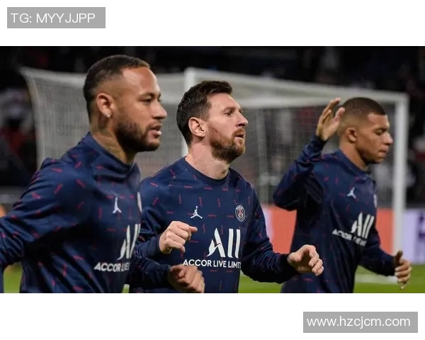 梅西加盟巴黎后球队未能晋级欧冠十六强引发球迷热议与反思